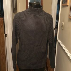 Alfani Men’s large turtleneck grey sweater